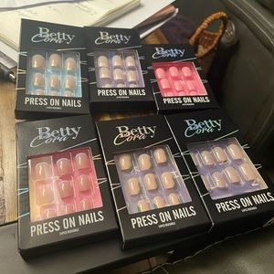 Betty Cora Press on Nail Bundle pink